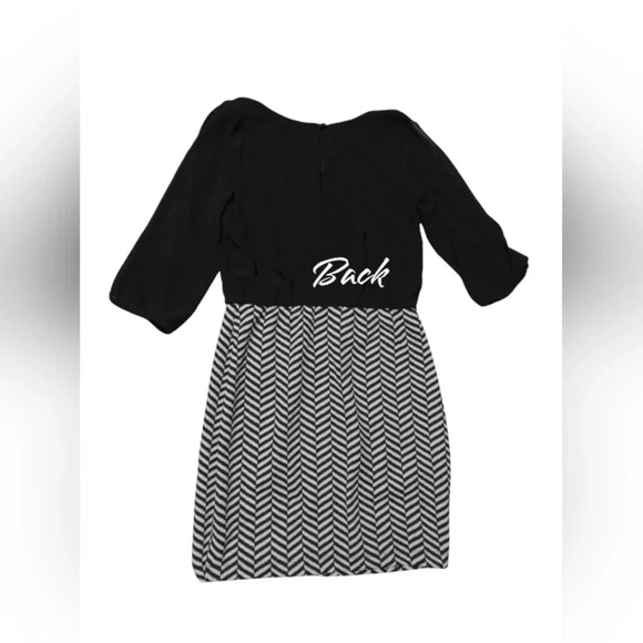 4/$15 iZ Byer Mini Black and White Chevron Paterned Size Medium Dress - Picture 3 of 9
